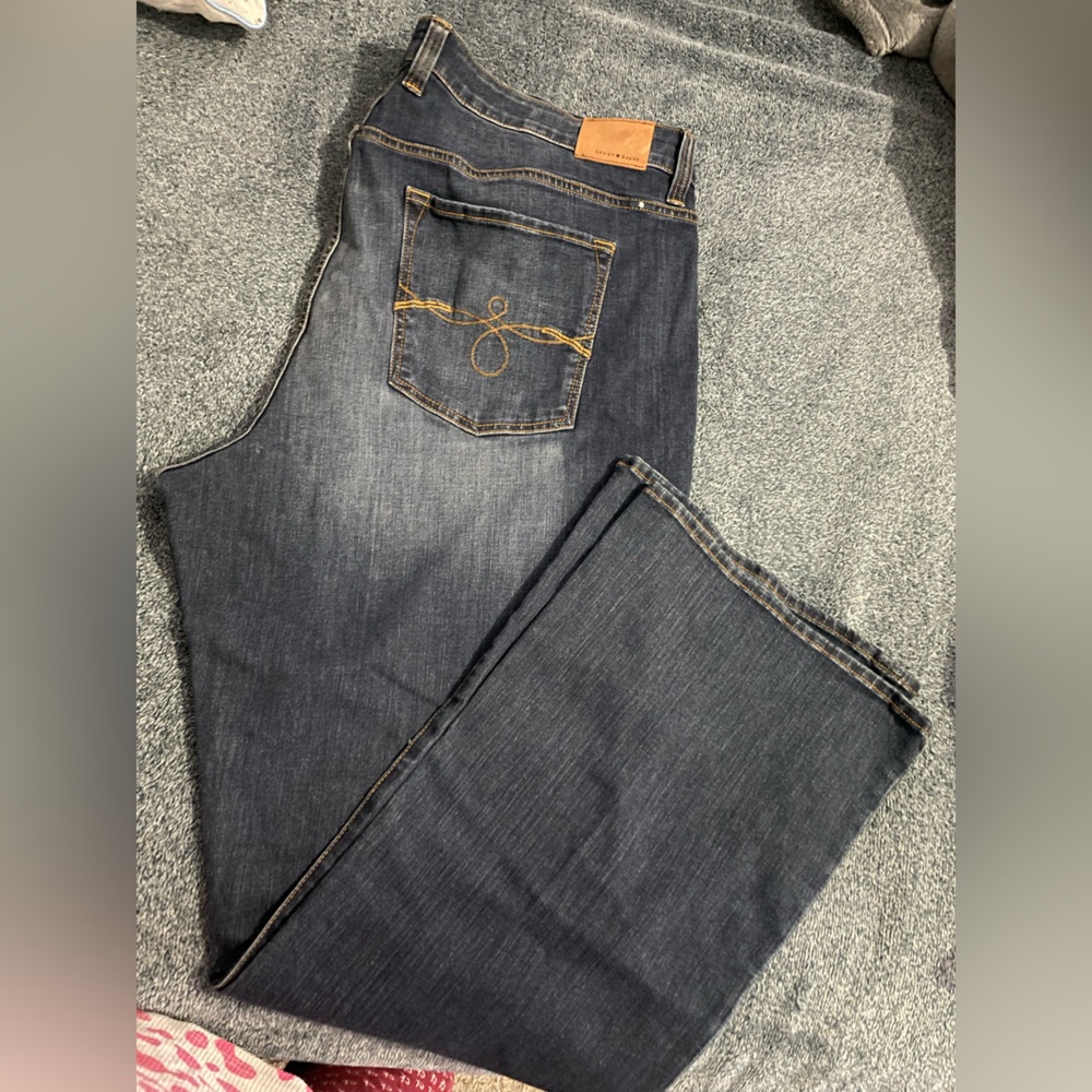 Lucky Brand Dark Wash Bootcut Jeans with Gold Stitching